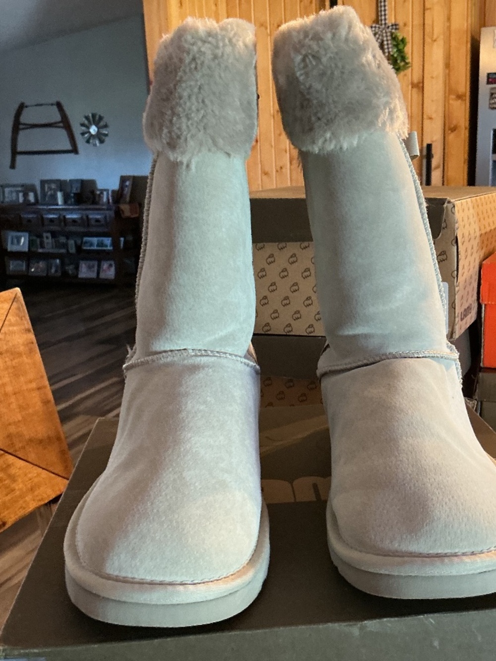 NWT LAMO boots size 9